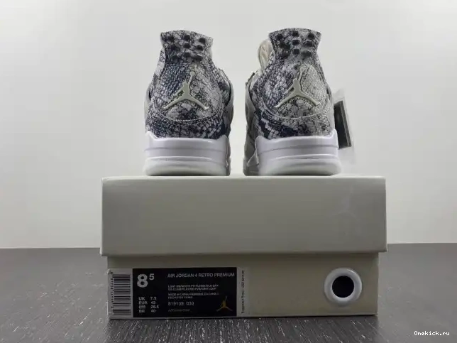 One Kick Snakeskin Retro 4 819139-030 Jordan 0518